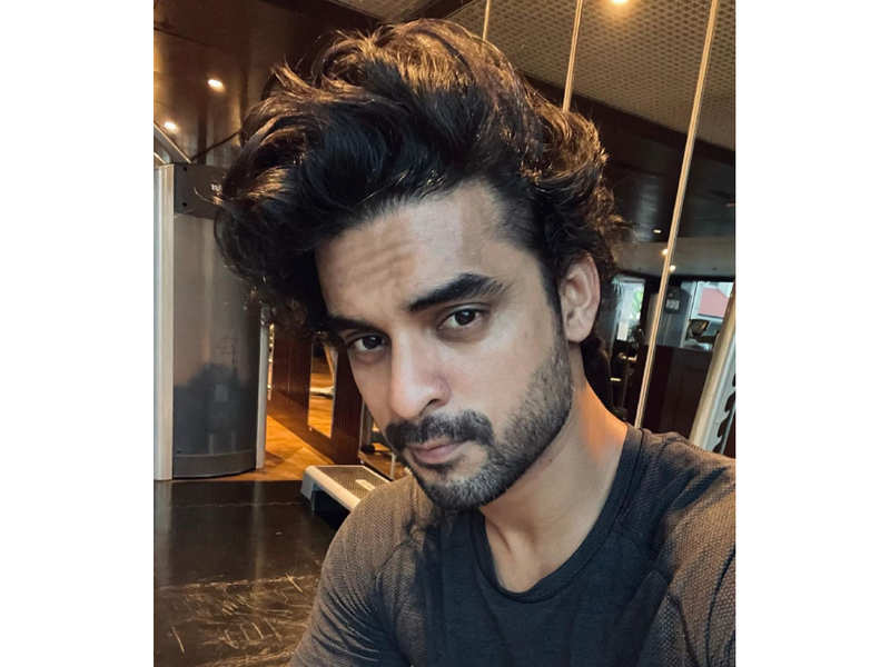 Tovino Thomas shares a jaw-dropping selfie and you may not want to miss ...