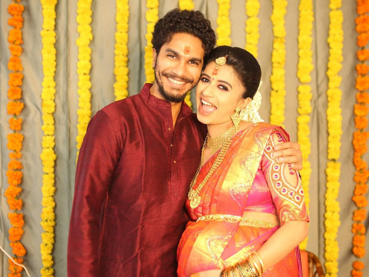 Harija Welcomes Baby Boy Tamil Movie News Times Of India