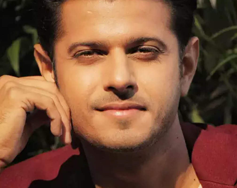 
Actor Neil Bhatt tests positive for COVID-19
