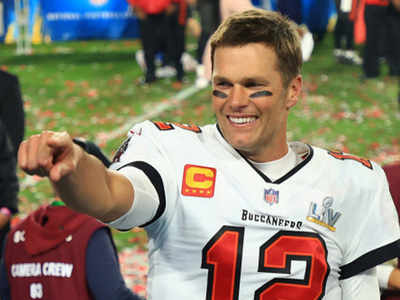 NFL: Tom Brady agrees extension with Buccaneers through 2022