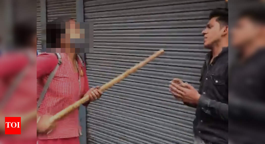 Schoolgirl beats stalker in full public view in Meerut | Meerut News ...