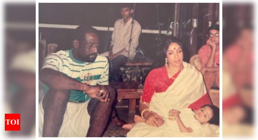 Masaba shares a pic with Neena, Viv Richards