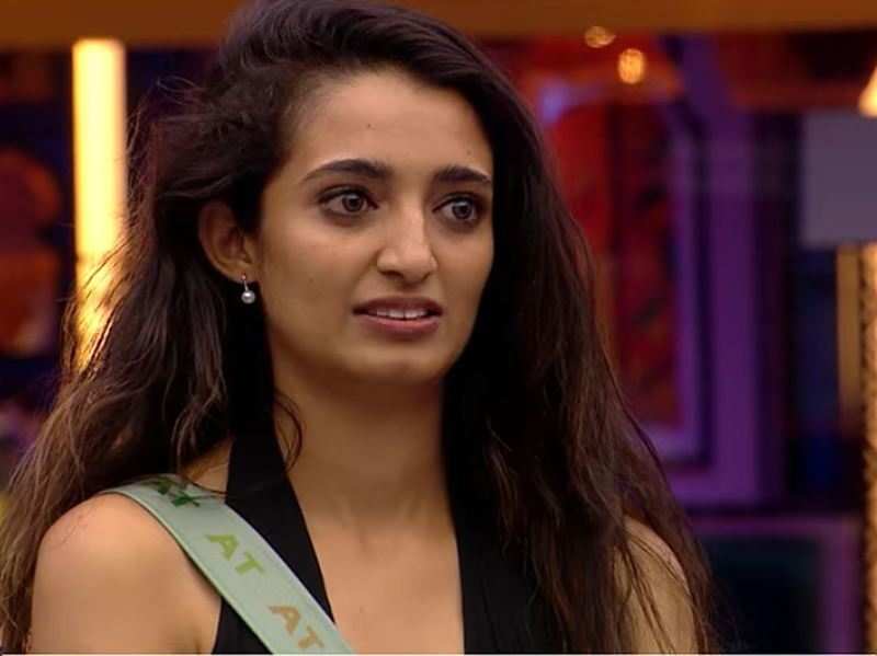 Bigg Boss Malayalam 3: Wildcard entrant Angel Thomas gets eliminated ...