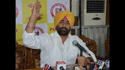 ED summons Sukhpal Singh Khaira, his son-in-law, PA