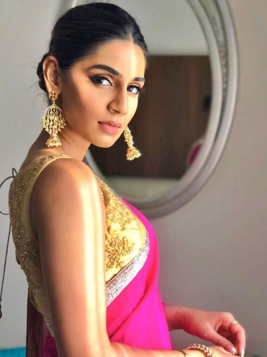 Meet Jasprit Bumrahs stylish wife Sanjana Ganesan | Times of India