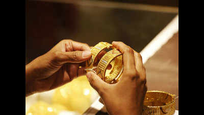 Smart lenders kept a margin foreseeing fall in gold rates