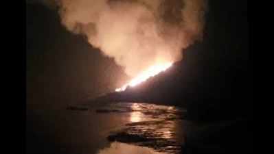 Thane: Fire breaks out at Kalyan dumping ground