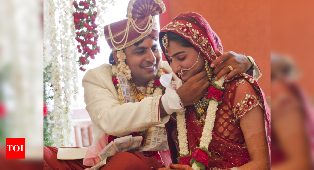 Why arranged marriages are considered better than love marriages in ...