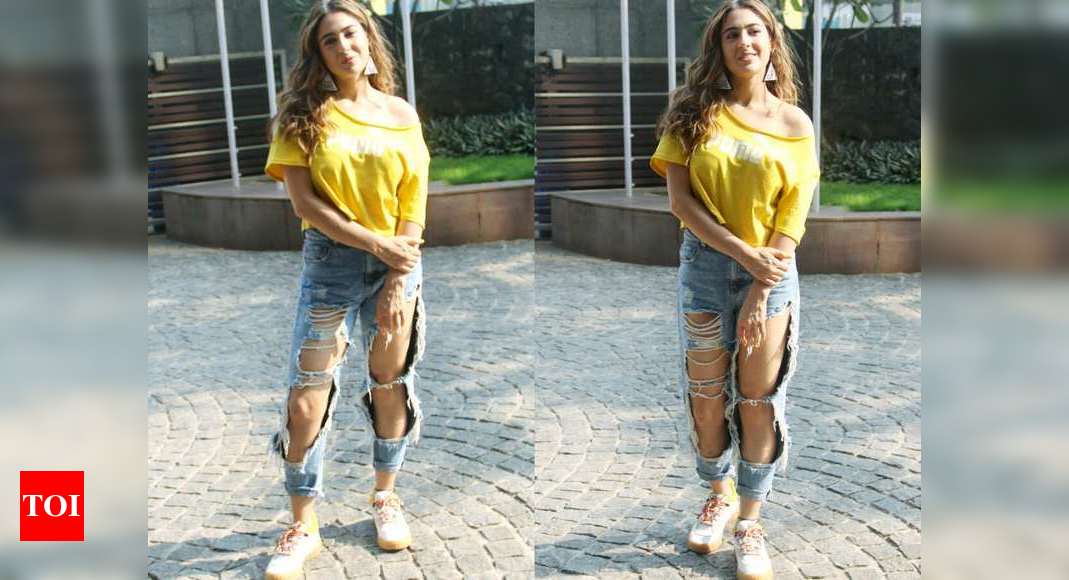 Twitter Faceoff: Women flaunt pics in #RippedJeans slamming Uttarakhand CM