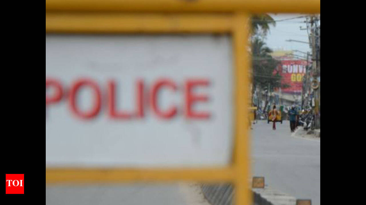 West Bengal: Cops arrest porn crew in New Town; gets victims video deleted  from international porn site | Kolkata News - Times of India