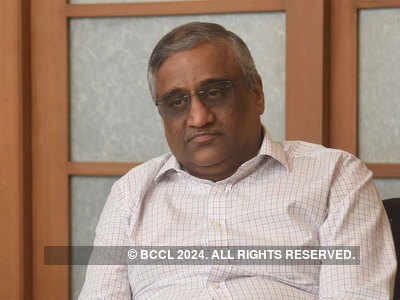 Setback for Kishore Biyani as HC restrains Future, Reliance from moving ahead on deal