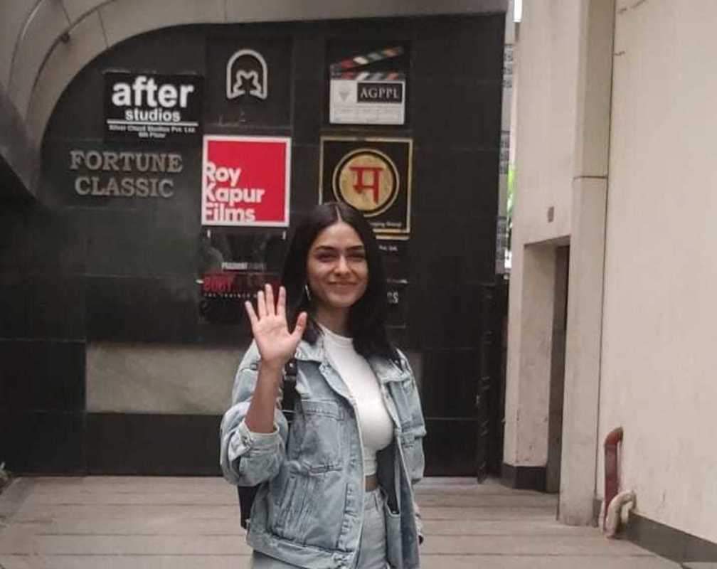
Mrunal Thakur and Priyanshu Painyuli were spotted outside a film production office in Khar

