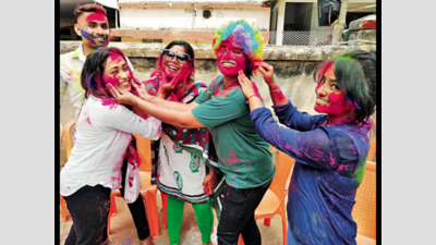 Covid-19 takes colour out of Holi for 2nd successive year