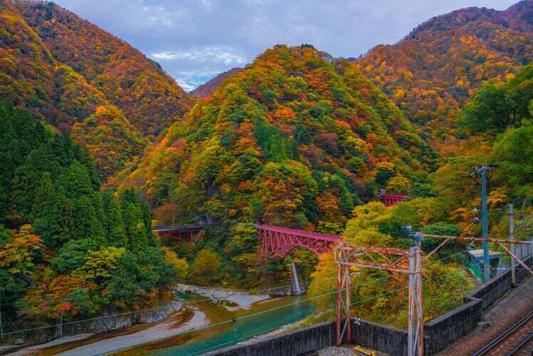 Kurobe Gorge Railway