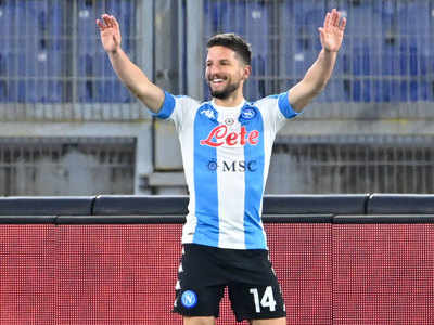 Dries Mertens reaches Serie A century in Napoli's win at AS Roma