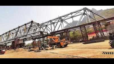 Mumbra Retibunder girder work halted in Mumbai