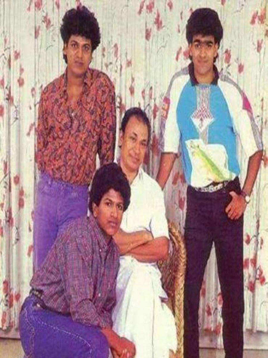 Throwback Pictures of ​Dr. Rajkumar and Family | Times of India