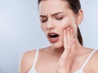 Wisdom Tooth Pain: Causes & effective remedies