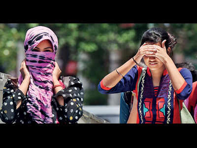 Delhi Temperature Mercury To Rise Further In Delhi May Touch 38 Degree Celsius By Weekend Delhi News Times Of India