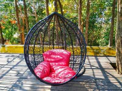 Hanging chairs for creating a swaying lounging space in balconies, gardens and more