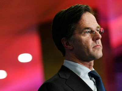 Dutch coalition talks halted after positive coronavirus test