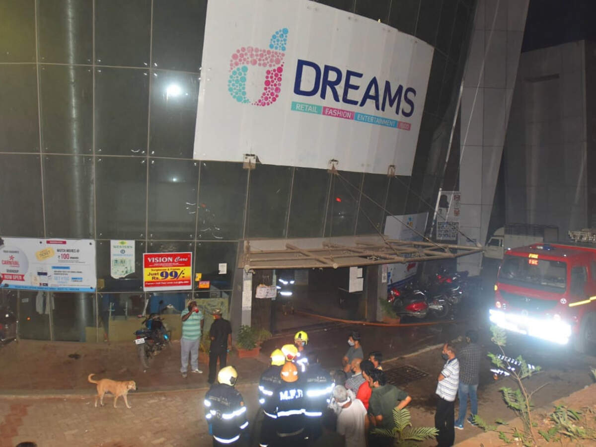 Dreams Mall Bhandup Fire: Major fire breaks out in Dreams Mall's Sunrise  Hospital in Bhandup; three dead | Mumbai News - Times of India