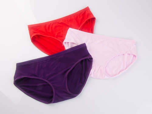 Why is the vaginal discharge discolouring your underwear?