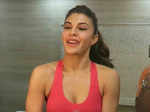 Jacqueline Fernandez flaunts her toned body in these new yoga pictures