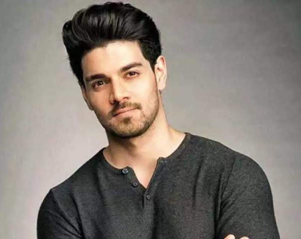 
Holi Special: Here’s what Sooraj Pancholi has to say about the festival of colours
