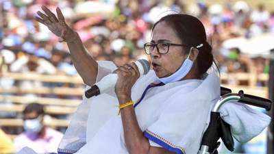 West Bengal polls: Mamata Banerjee contacted Suvendu's aide, complains BJP