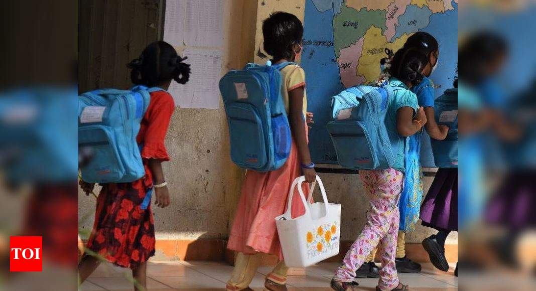Bengaluru sees surge of children under 10 testing Covid + ve |  Bengaluru News