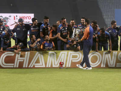 India Vs England 3rd Odi India Beat England By 7 Runs In A Thriller Clinch Series 2 1 Cricket News Times Of India