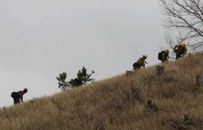 400 homes evacuated, Rushmore closed amid South Dakota fires
