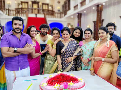 Poove Unakkaga crosses 200 episodes; Arun Kumar Rajan thank fans