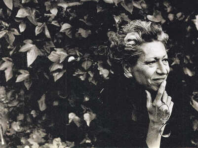 Famous jewellery designer Elsa Peretti dead at age 80