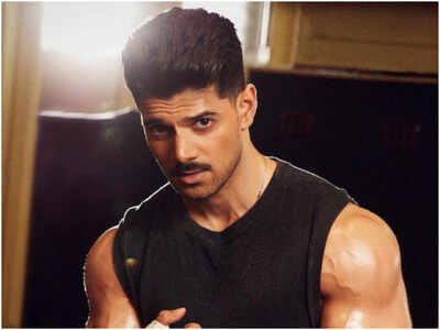 Sooraj Pancholi undergoes intense training for 'Hawa Singh' | Hindi Movie News - Times of India Sooraj Pancholi undergoes intense training for 'Hawa Singh' | Hindi Movie News - Times of India