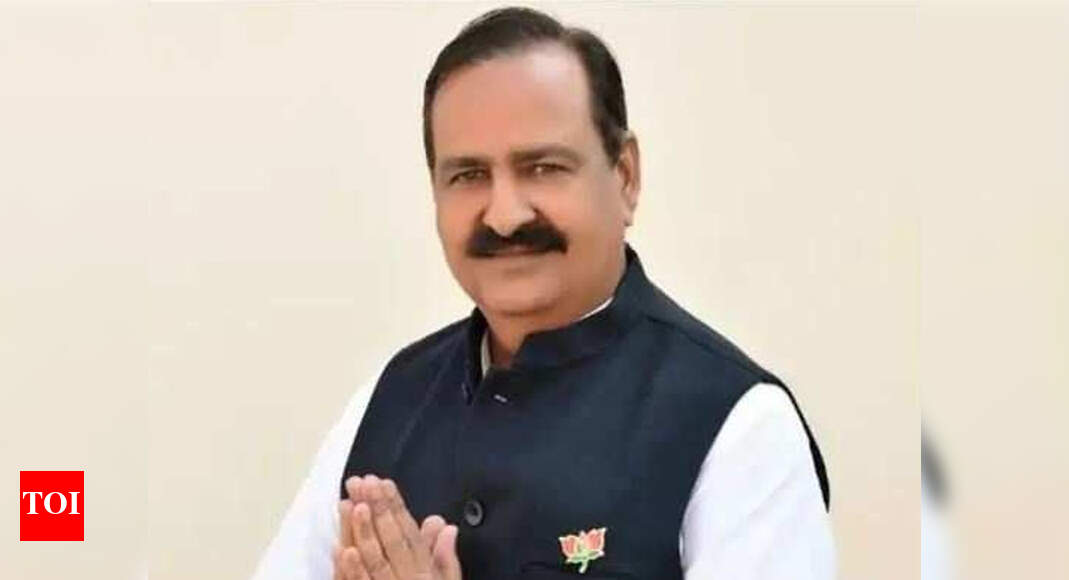 Communal spin to MLA assault on social media | Ludhiana News - Vimarsana News