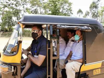 Rahul Gandhi rides auto to campaign venue at Nemom