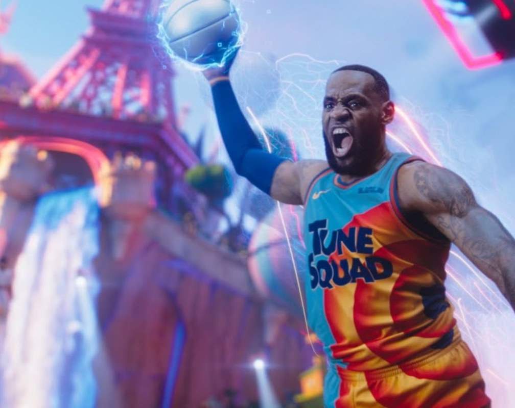 
Space Jam: A New Legacy - Official Trailer
