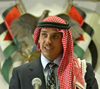 King receives phone calls from Arab leaders