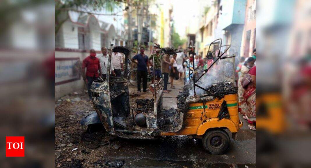 Chennai: Autorickshaw parked near electricity box catches fire, no ...