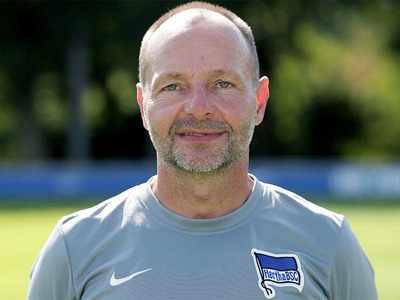 Hertha sack goalkeeping coach over comments on migration, homosexuals