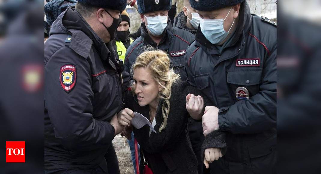 navalny-supporters-detained-outside-his-russian-penal-colony-report-times-of-india