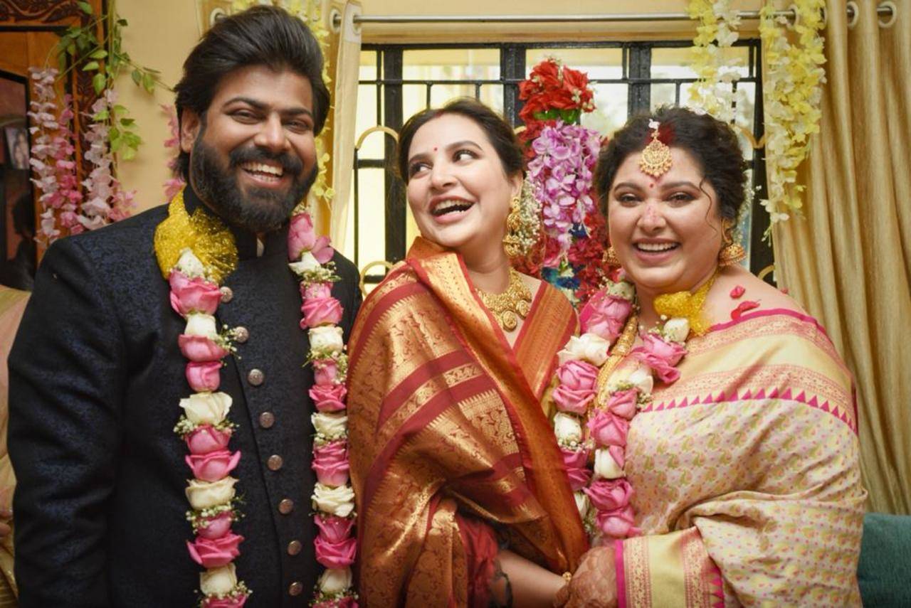 Subhashree's sister Deboshree ties the knot | Bengali Movie News ...