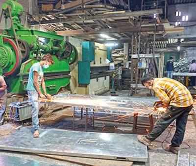 Delhi: Factories Brace For Shorter Shifts, Fear Output May Be Hit ...