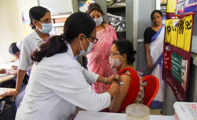 Covid: India surpasses US to become fastest vaccinating country in the world