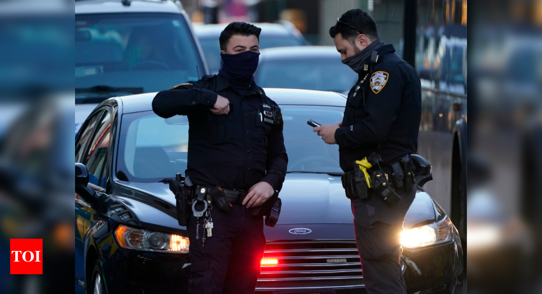 Stray bullet hits Kansas tourist near NYC's Times Square