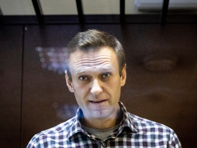 Lawyer: Russian opposition leader Alexei Navalny has spinal hernias