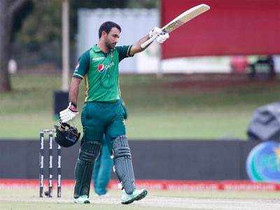 Fakhar Zaman used bat gifted by Hafeez in ODI series against SA