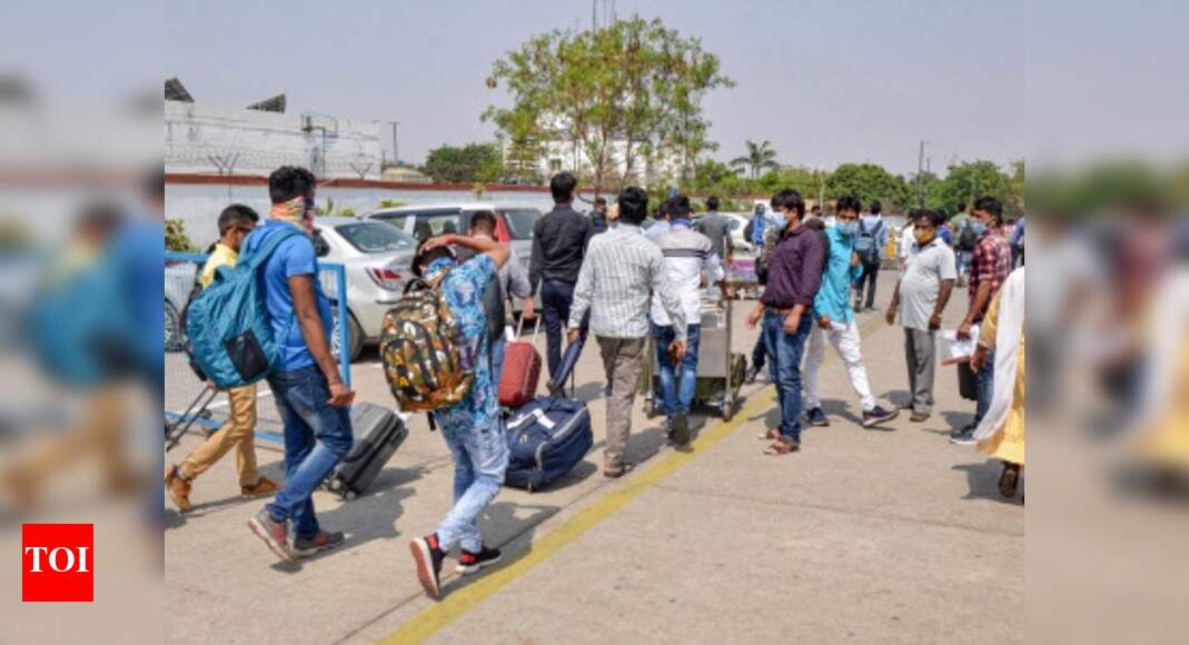 Local curbs, fear of lockdown spur another exodus of migrant workers | India News - Vimarsana News
